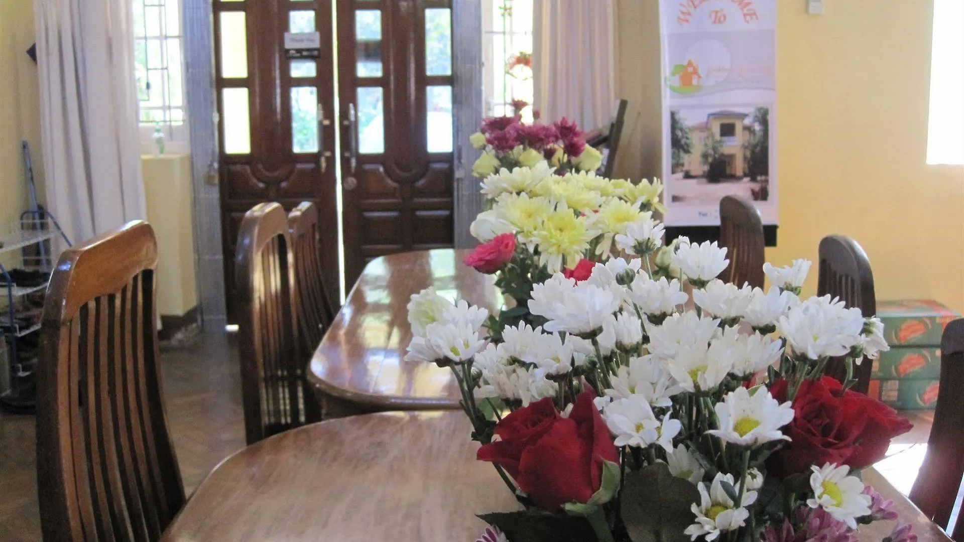 Golden Guest Inn Yangon 2*,
