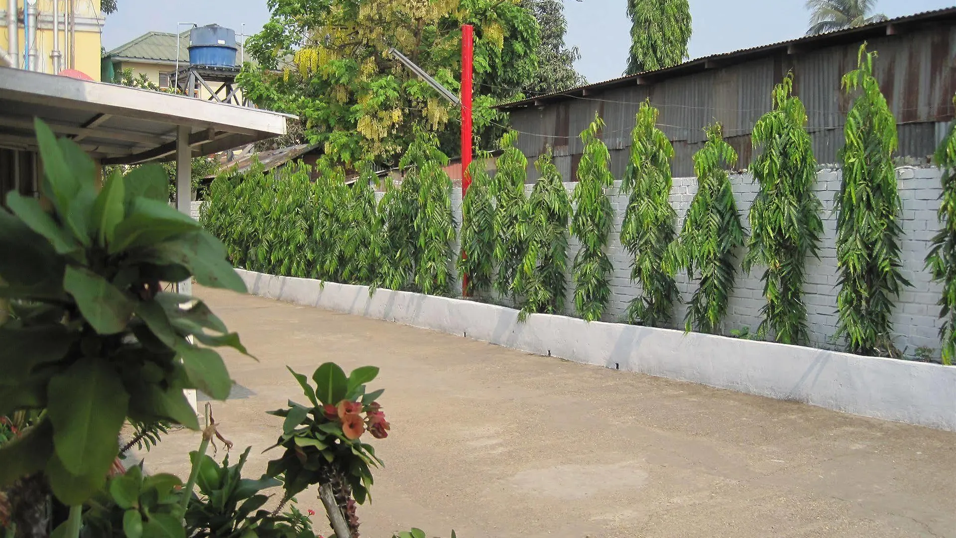 **  Golden Guest Inn Yangon Myanmar