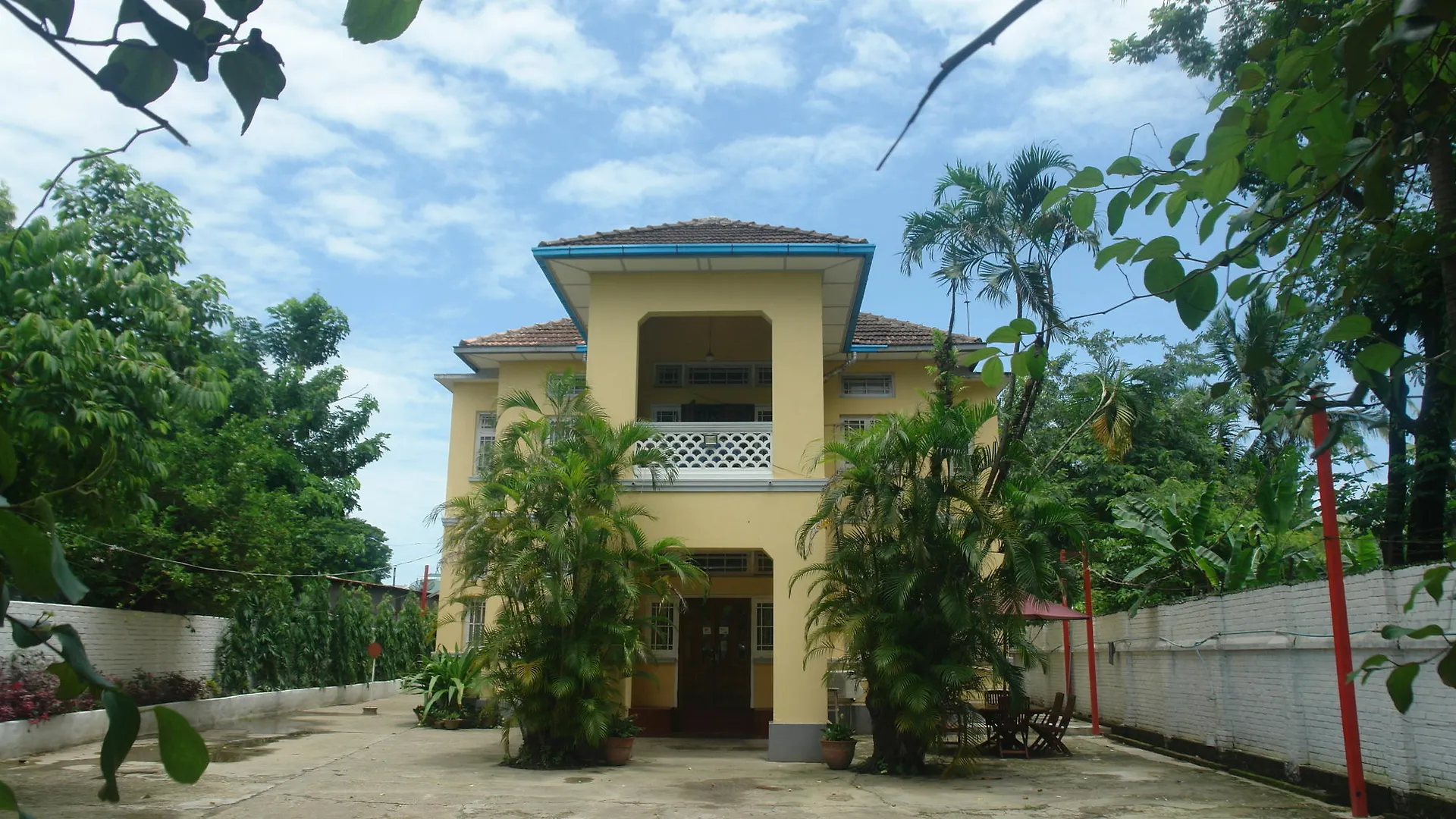 Golden Guest Inn Yangon 2*,  Myanmar
